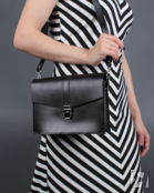 Женская сумка через плечо черная Divalli A0091