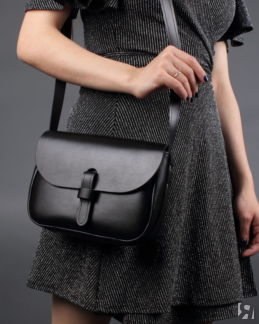 Женская сумка через плечо из натуральной кожи черная A0161