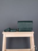 Женская кожаная поясная сумка изумрудная A004 emerald grain