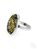 Кольцо из серебра с натуральным янтарём зелёного цвета «Глянец» Amberholl