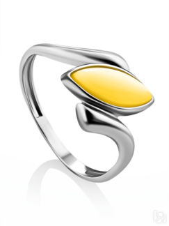 Изящное серебряное кольцо с молочно-медовым янтарем «Андромеда» Amberholl