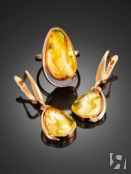 Изысканное кольцо из натурального балтийского янтаря и золочённого серебра
