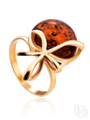 Оригинальное кольцо «Черри» из золочёного серебра с натуральным янтарём