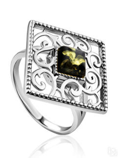 Изысканное кольцо из серебра и натурального янтаря зелёного цвета «Арабеска