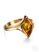 Лёгкое кольцо из позолоченного серебра с натуральным лимонным янтарём