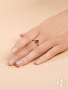 Красивое серебряное кольцо с цельным коньячным янтарём «Суламита» Amberholl