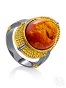 Коктейльное кольцо «Мойра» из серебра и натурального янтаря коньячного