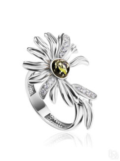 Необычное кольцо из серебра с зелёным янтарём и кристаллами «Ромашка» Amber