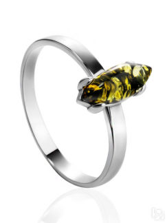 Нежное лёгкое кольцо из серебра и янтаря зелёного цвета «Суприм» Amberholl