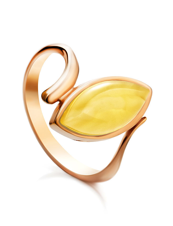 Изящное позолоченное кольцо с натуральным медовым янтарём «Адажио» Amberhol