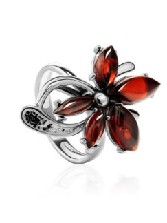 Серебряное кольцо с янтарными вставками вишневого цвета «Барбарис» Amberhol